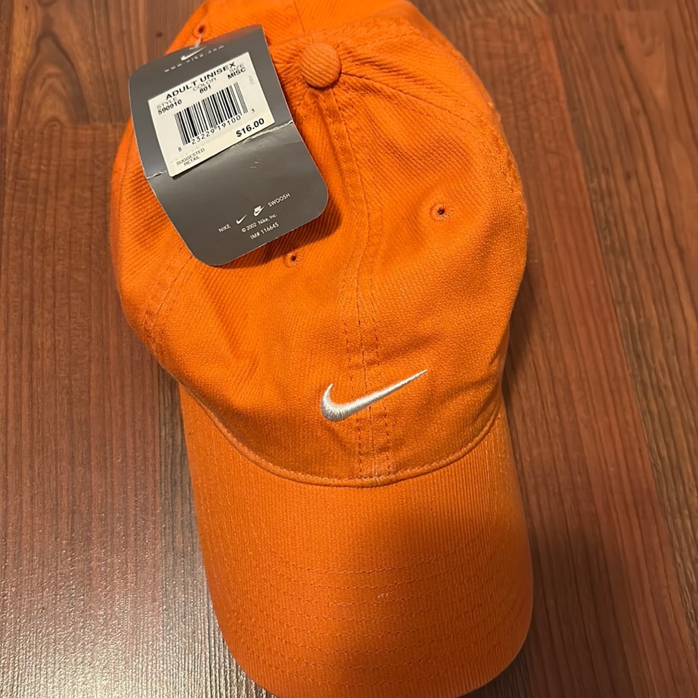 Adult Nike cap unisex